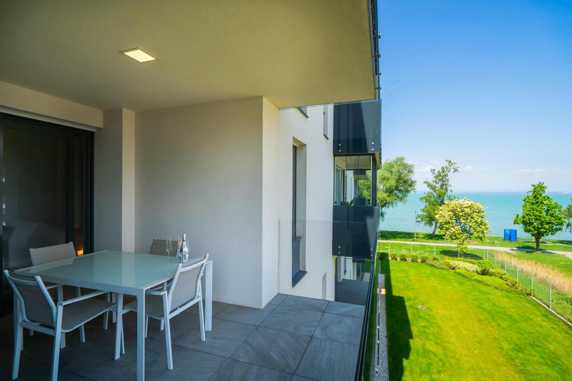 Myflat Casa Galerius Apartment Siofok Bagian luar foto